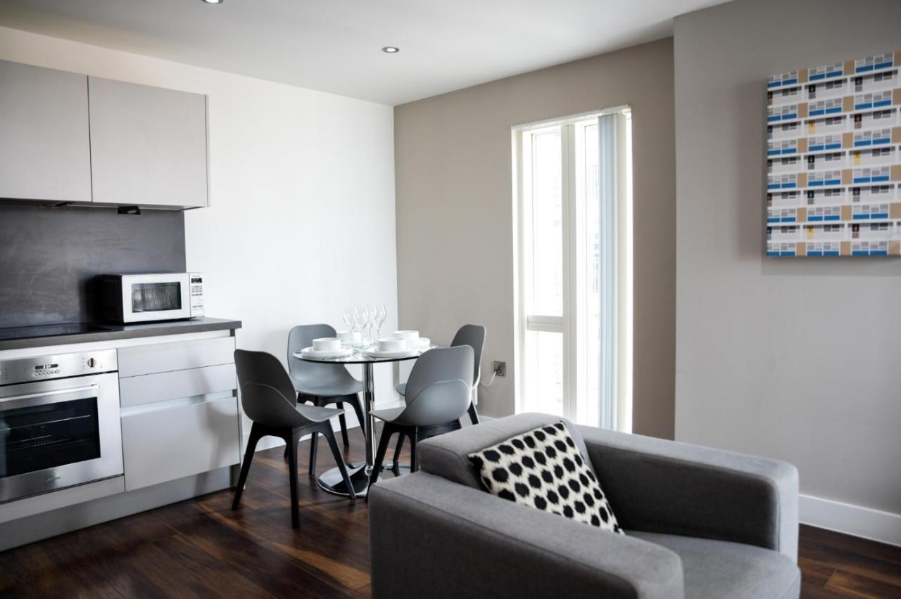 Onpoint Apartments - Spacious 2 Bedroom Apt - City Centre With Balcony Manchester Exterior foto